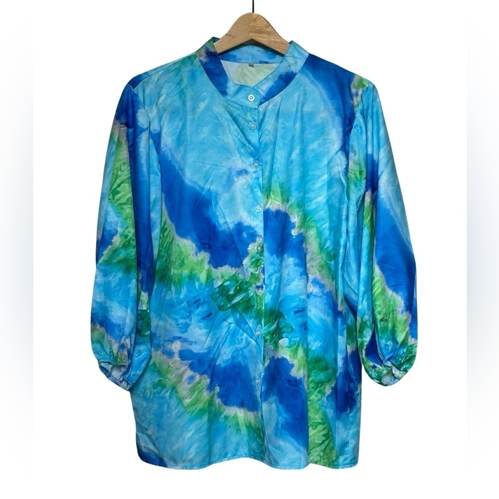 Blue Tie-Dye Top Women’s Size 3X.